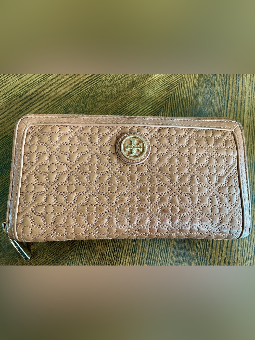 Tory Burch Bryant Quilted Zip Wallet 2016-2017